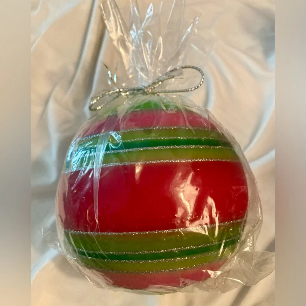 NWT Talbots Festive Gold Striped Holiday Unscented Wax Candles Set of 3
